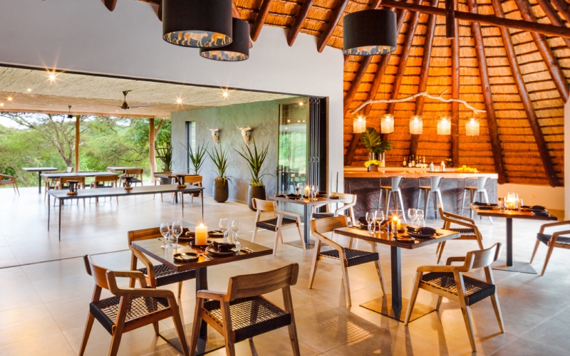 Sungulwane-Dining